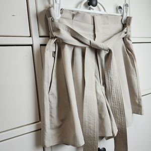 Athleta Women's High Waist Shorts - Cream